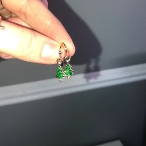 Christmas tree earrings